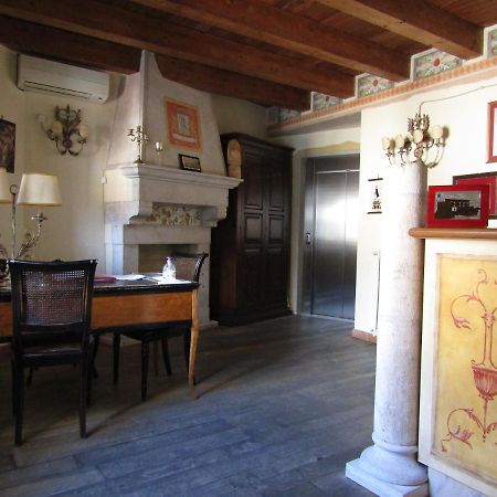 Antichi Feudi Dimora D'Epoca Hotel Teggiano ภายนอก รูปภาพ