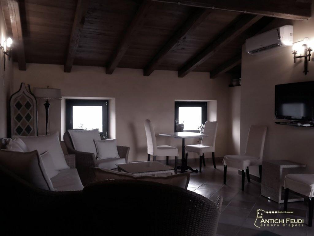 Antichi Feudi Dimora D'Epoca Hotel Teggiano ภายนอก รูปภาพ