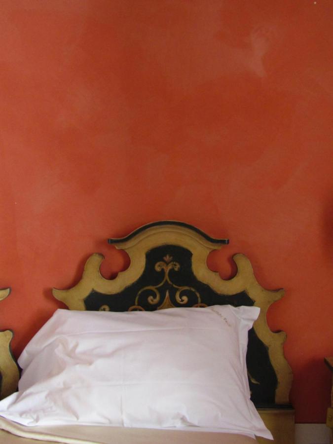 Antichi Feudi Dimora D'Epoca Hotel Teggiano ภายนอก รูปภาพ