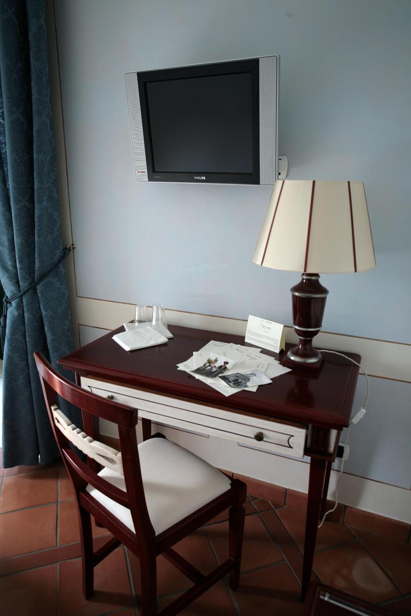 Antichi Feudi Dimora D'Epoca Hotel Teggiano ห้อง รูปภาพ