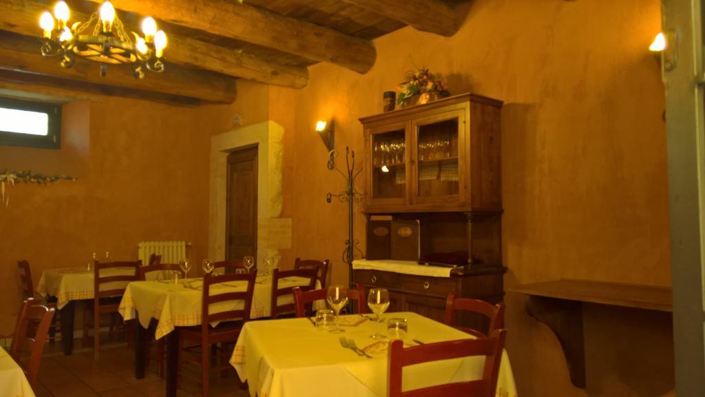 Antichi Feudi Dimora D'Epoca Hotel Teggiano ภายนอก รูปภาพ