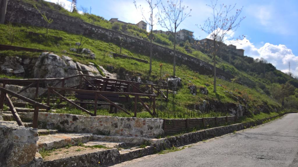 Antichi Feudi Dimora D'Epoca Hotel Teggiano ภายนอก รูปภาพ